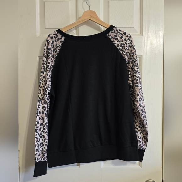 Pumpkin Everything Leopard Print Sweatshirt Size L - Picture 3 of 4